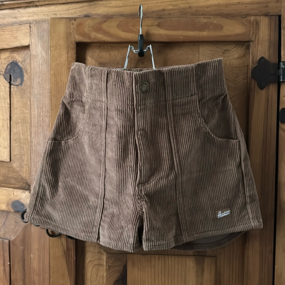 Hammies, NWT, tan, size 24